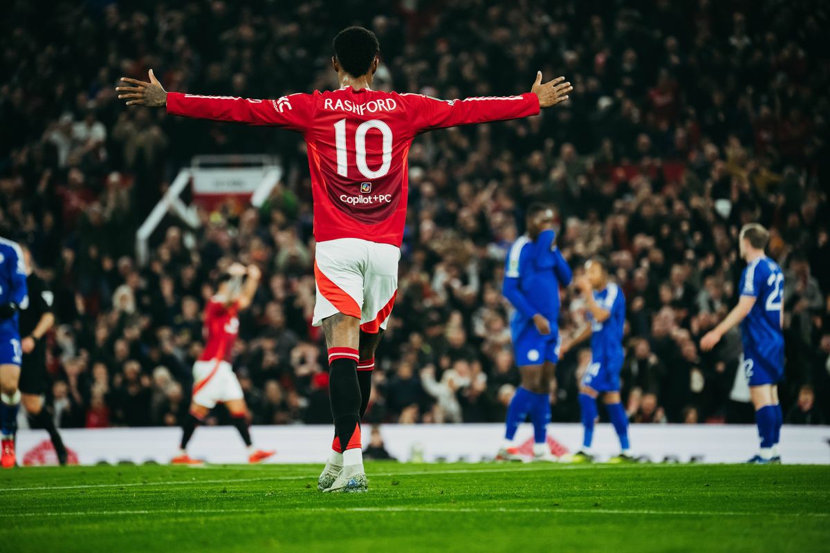 Marcus Rashford playing for Manchester United
