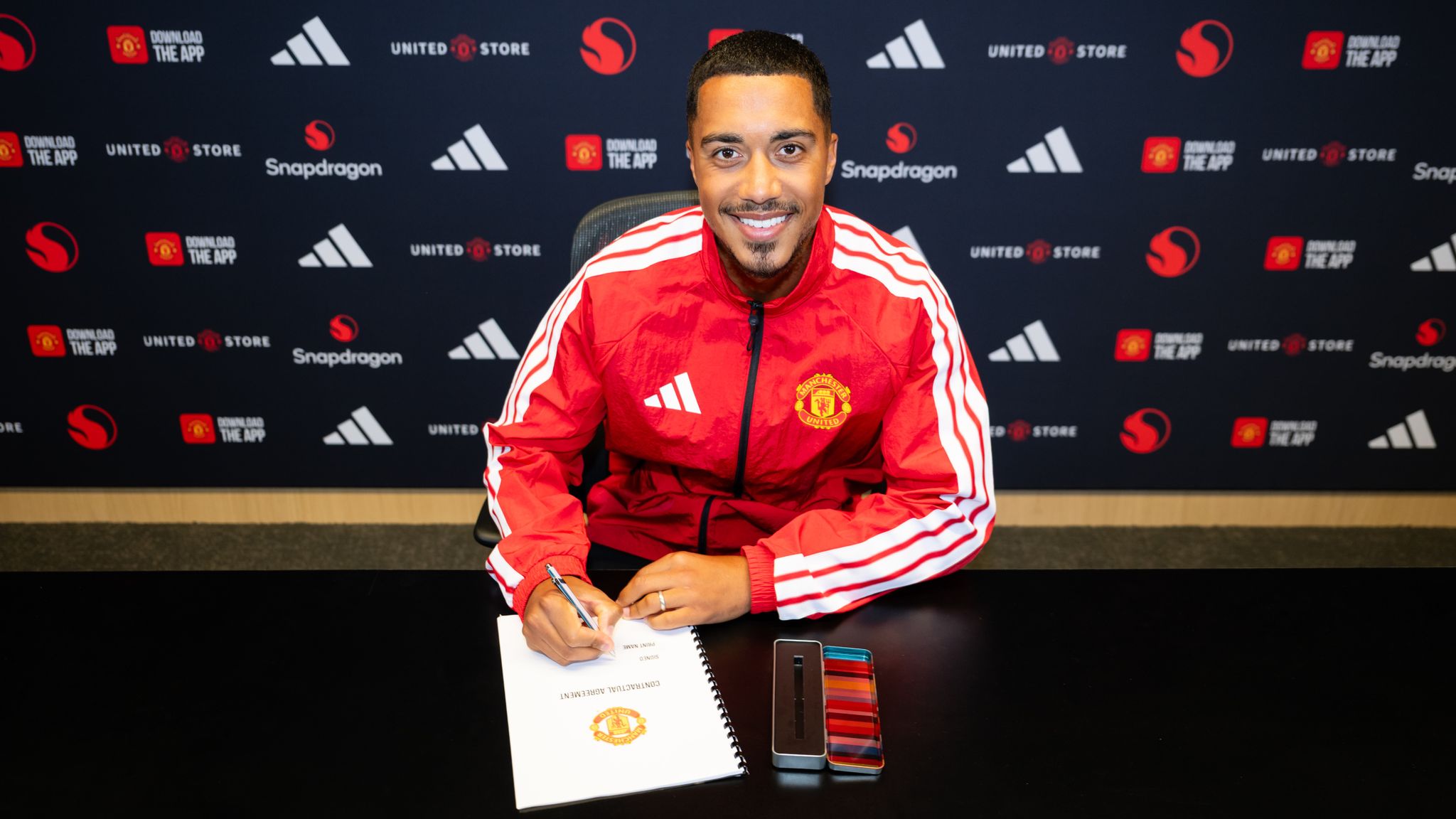 Tielemans signed a five-year deal with Man Utd