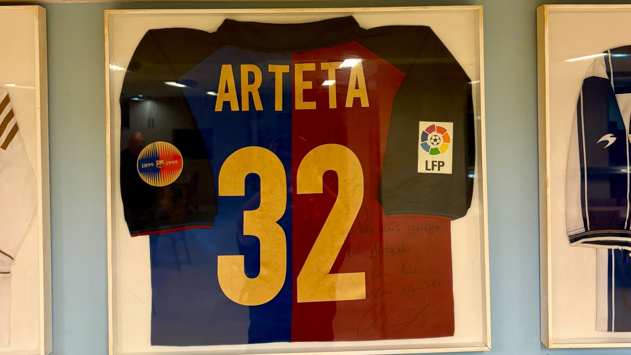 Mikel Arteta's signed shirt at Antiguoko reads: "To my friends at Antiguoko, with all my love"