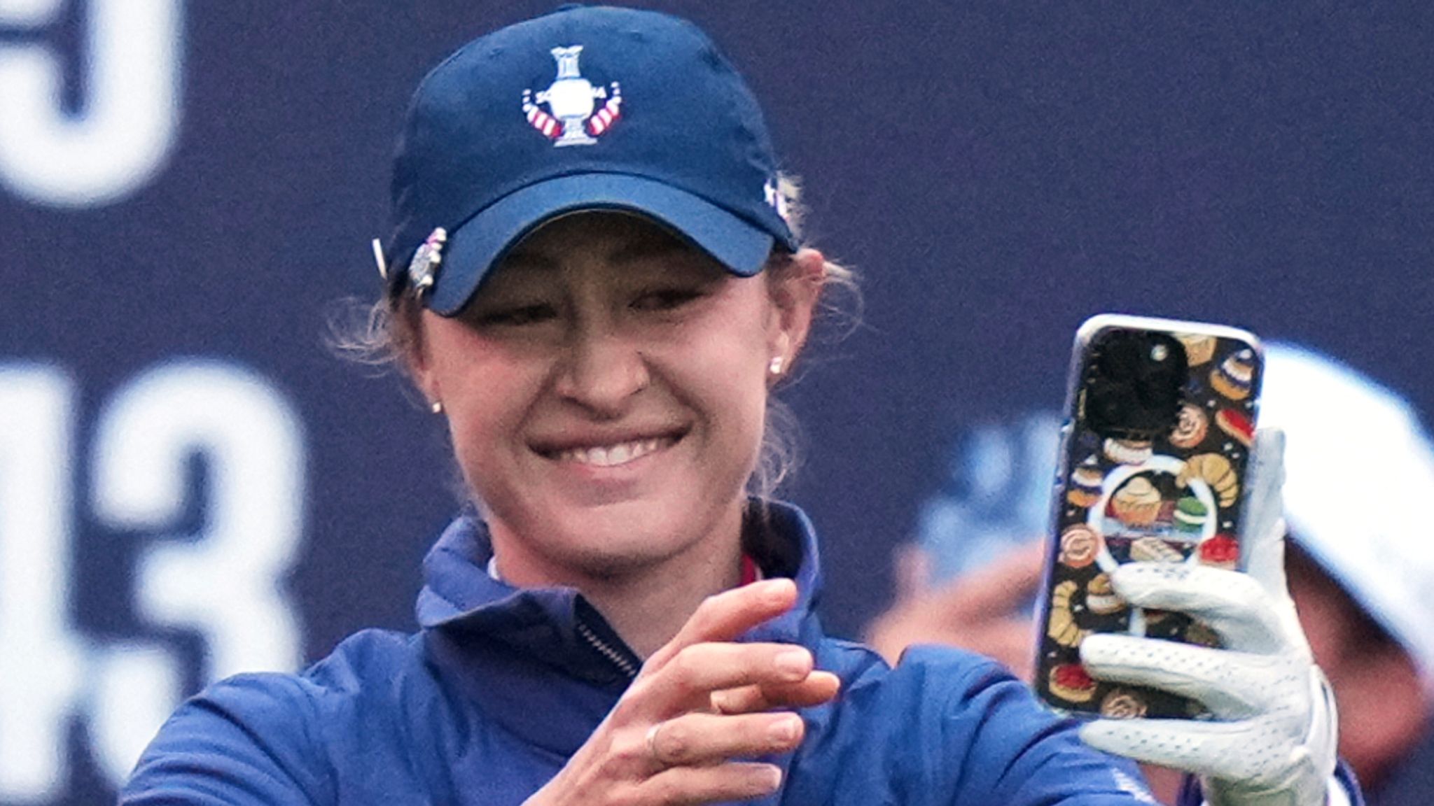 Nelly Korda filmed the atmosphere around the tee ahead of beginning her match on Friday morning