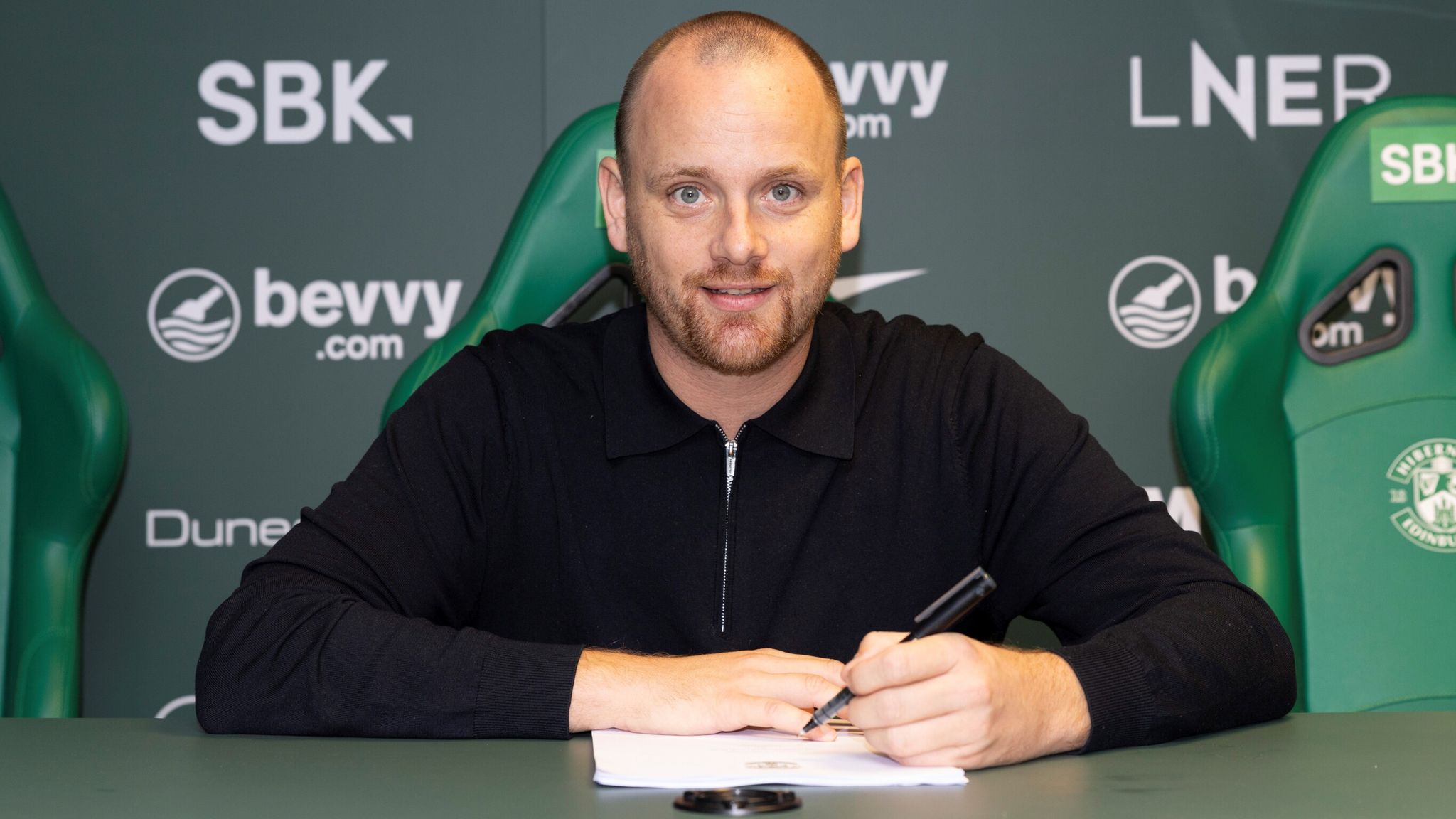 Hibernian appointed Marink Reedijk as their new manager