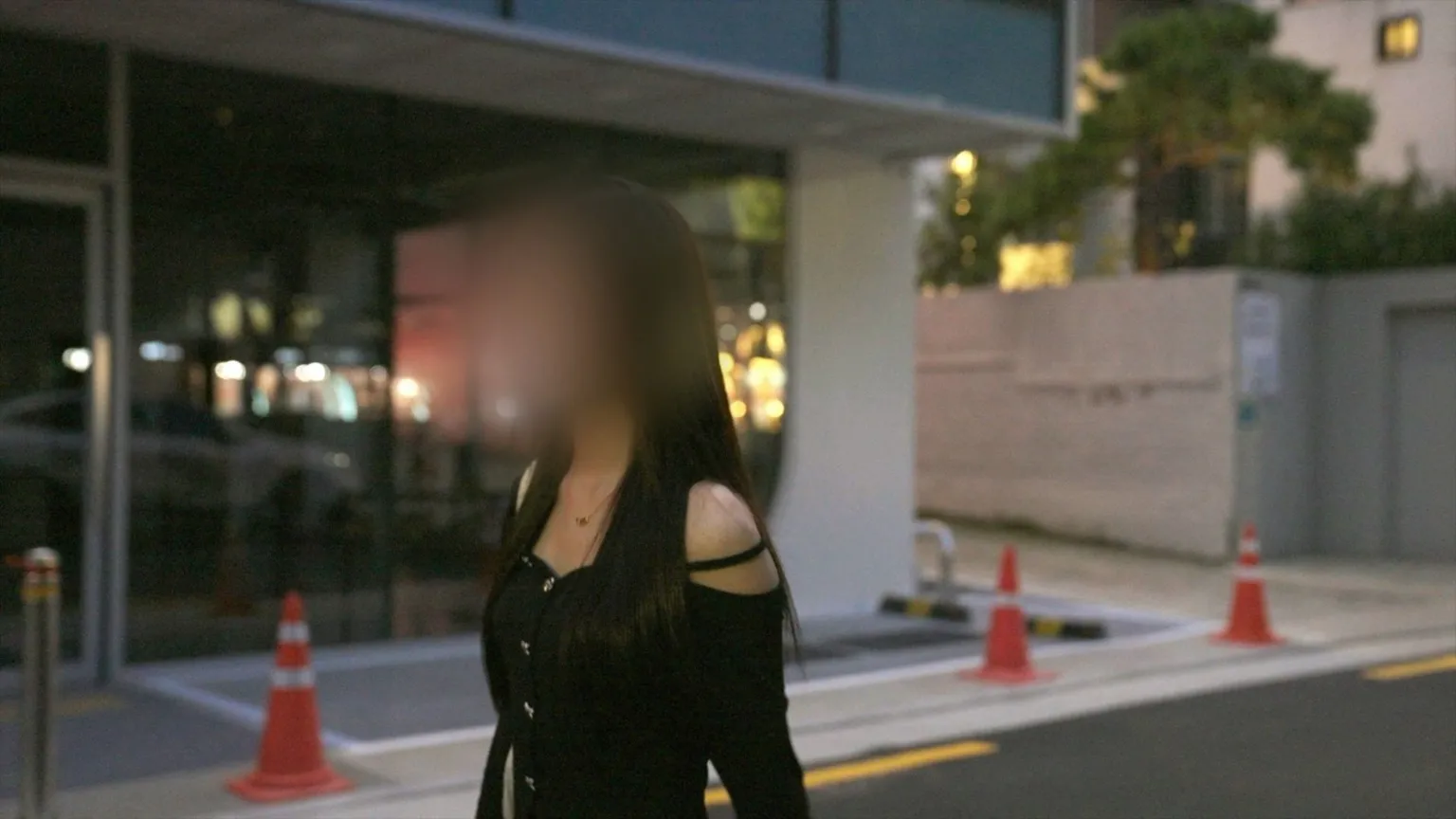 Picture of a woman with her face blurred out