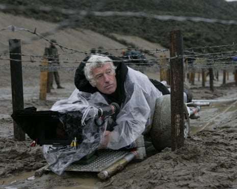 Roger Deakins filming Jarhead in 2005.