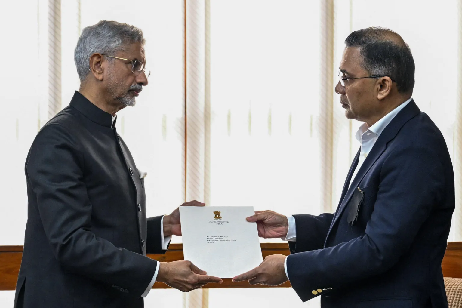  India's Foreign Minister Subrahmanyam Jaishankar meets with Bangladesh Nationalist Party (BNP) acting chairman Tarique Rahman to convey condolences over his mother and former Prime Minister Khaleda Zia's death, in Dhaka, Bangladesh, December 31, 2025. Bangladesh Chief Adviser’s Press Wing/Handout via 