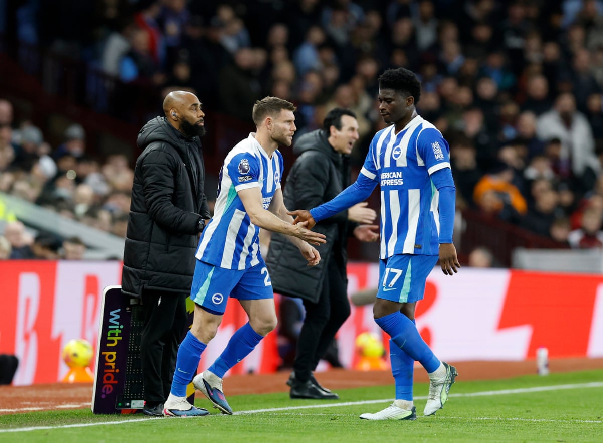Brighton's James Milner comes on to replace teammate Carlos Baleba to equal the Premier League all-time appearance record.