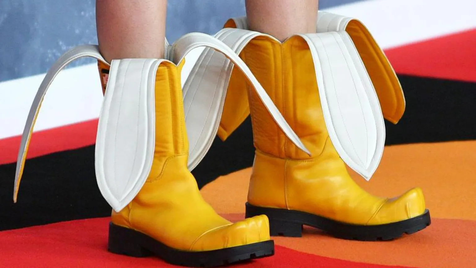  Boots that are shaped like an open banana designed by Charles Jeffrey.