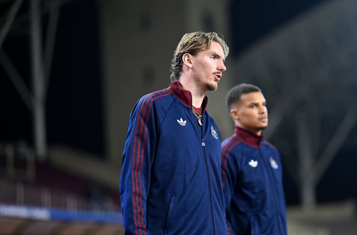 Nick Woltemade arrives at the Tofiq Bahramov Stadium