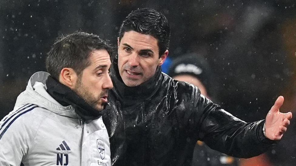 Arsenal manager Mikel Arteta remonstrated with set piece coach Nicolas Jover as a 2-0 lead slips away against Wolves at Molineux
