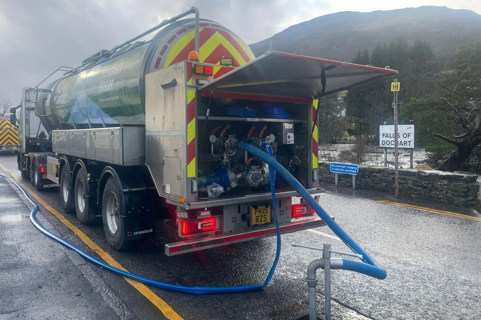 Scottish Water A large tanker adds water to the mains supply via a large blue pipe