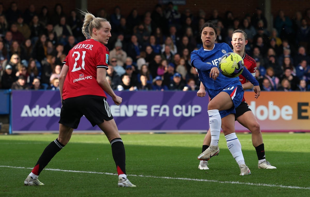 Sam Kerr scores for Chelsea!