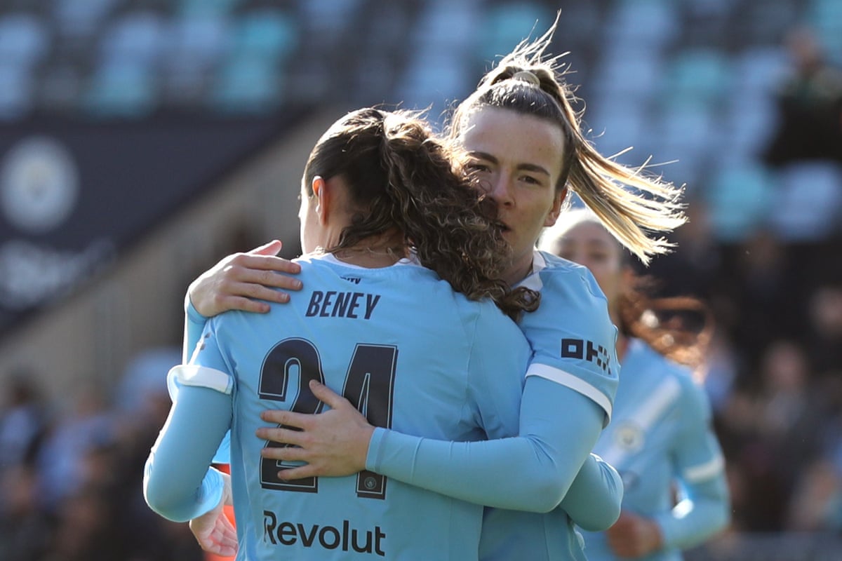 Lauren Hemp and Iman Beney