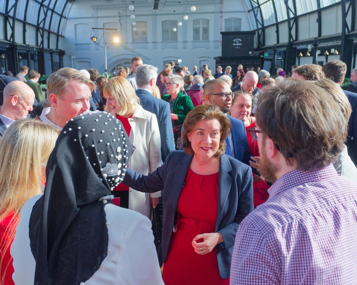 Eluned Morgan speaking to supporters