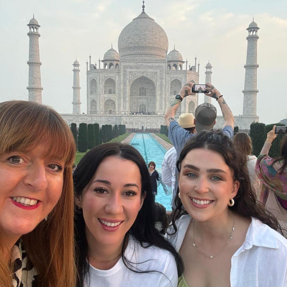 Sian Tomos, Mirain Brady a Kaya Hughes, Prif Weithredwr a rheolwyr GISDA