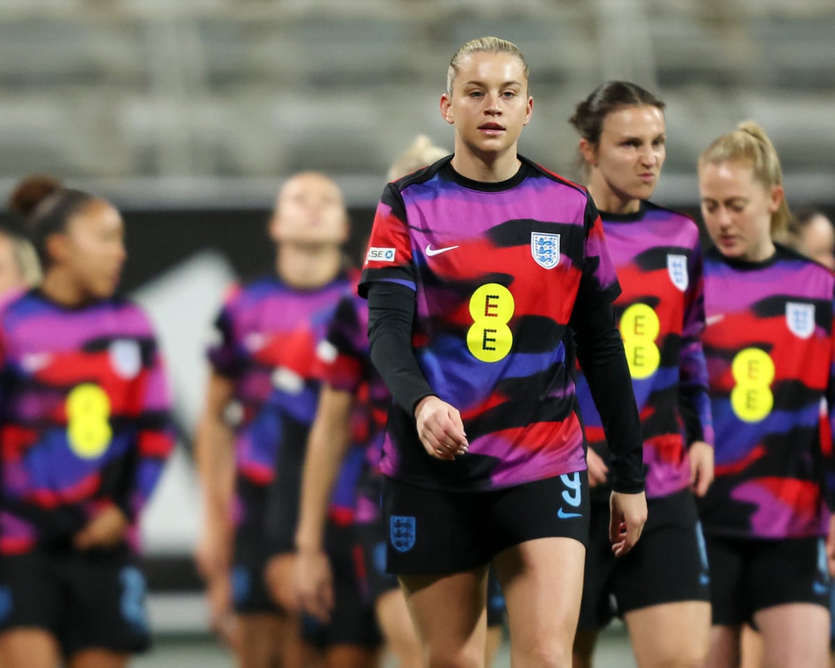 Alessia Russo and her England teammates warm up prior to their 2027 Women’s World Cup aualifier against Ukraine.