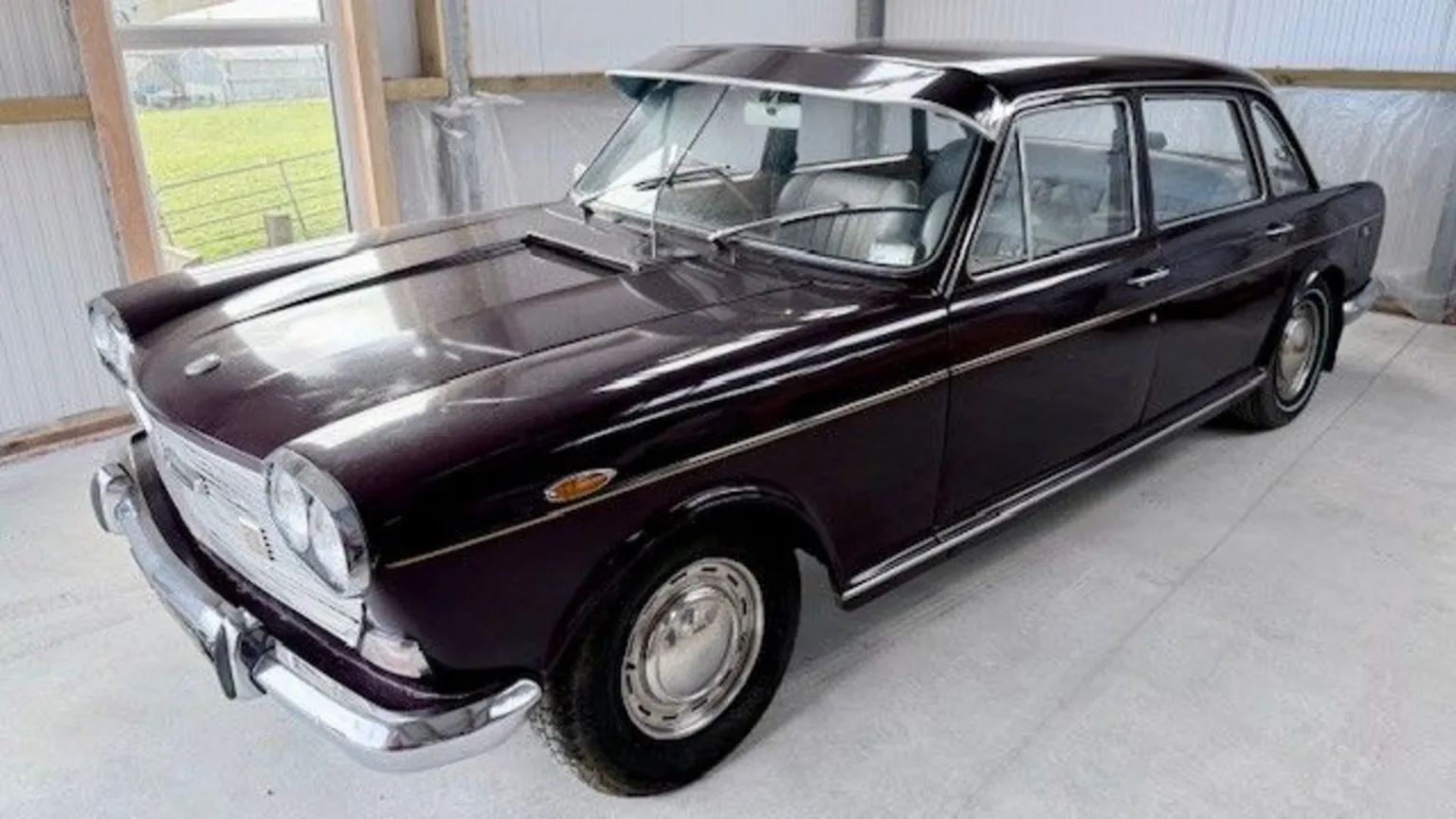 A mulberry coloured 1970 Austin 3 litre