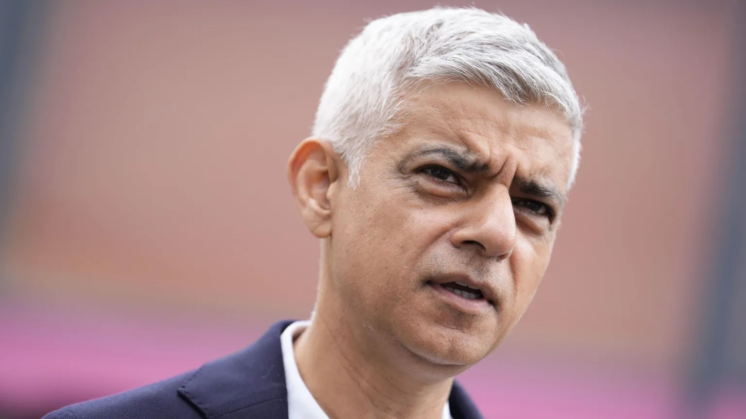  Sir Sadiq Khan