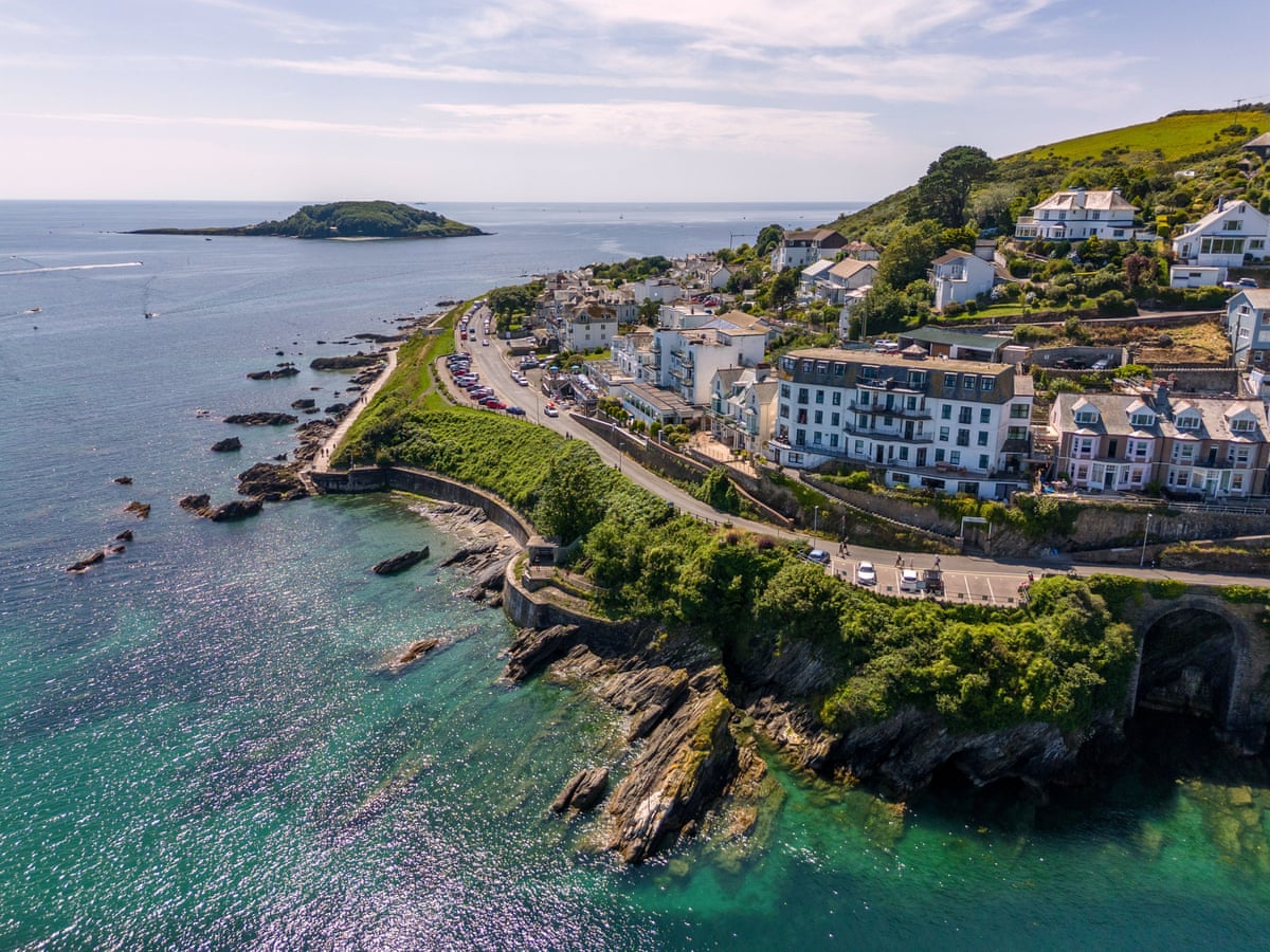 Aerial view of Looe estuary in Looe, showing how close the isalnd is to the mainland.