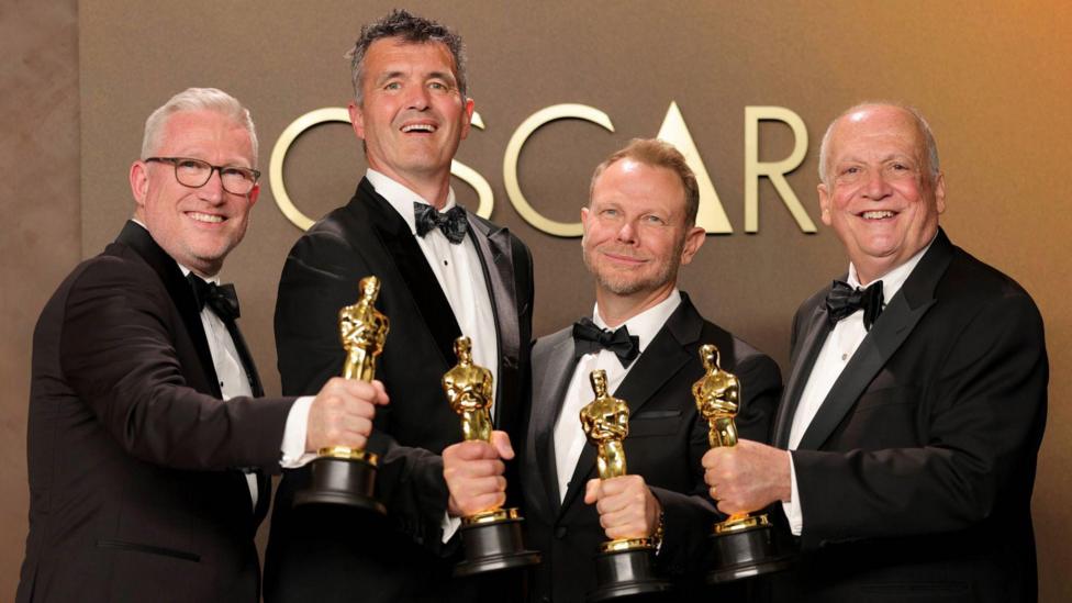 Daniel Barrett, Eric Saindon, Richard Baneham a Joe Letteri