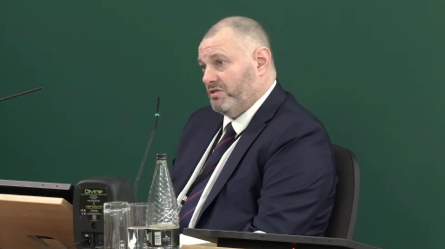 The Nottingham Inquiry Retired Det Supt Leigh Sanders giving evidence at the Nottingham Inquiry