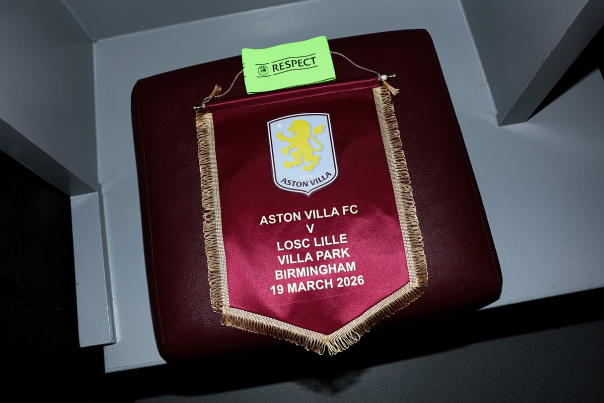 Come on, folks, feet off the desk.