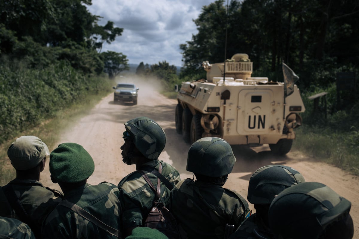 Congolese soldiers near Ugandan border