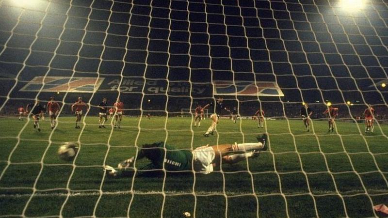 Davie Cooper scoring a penalty for Scotland against Wales