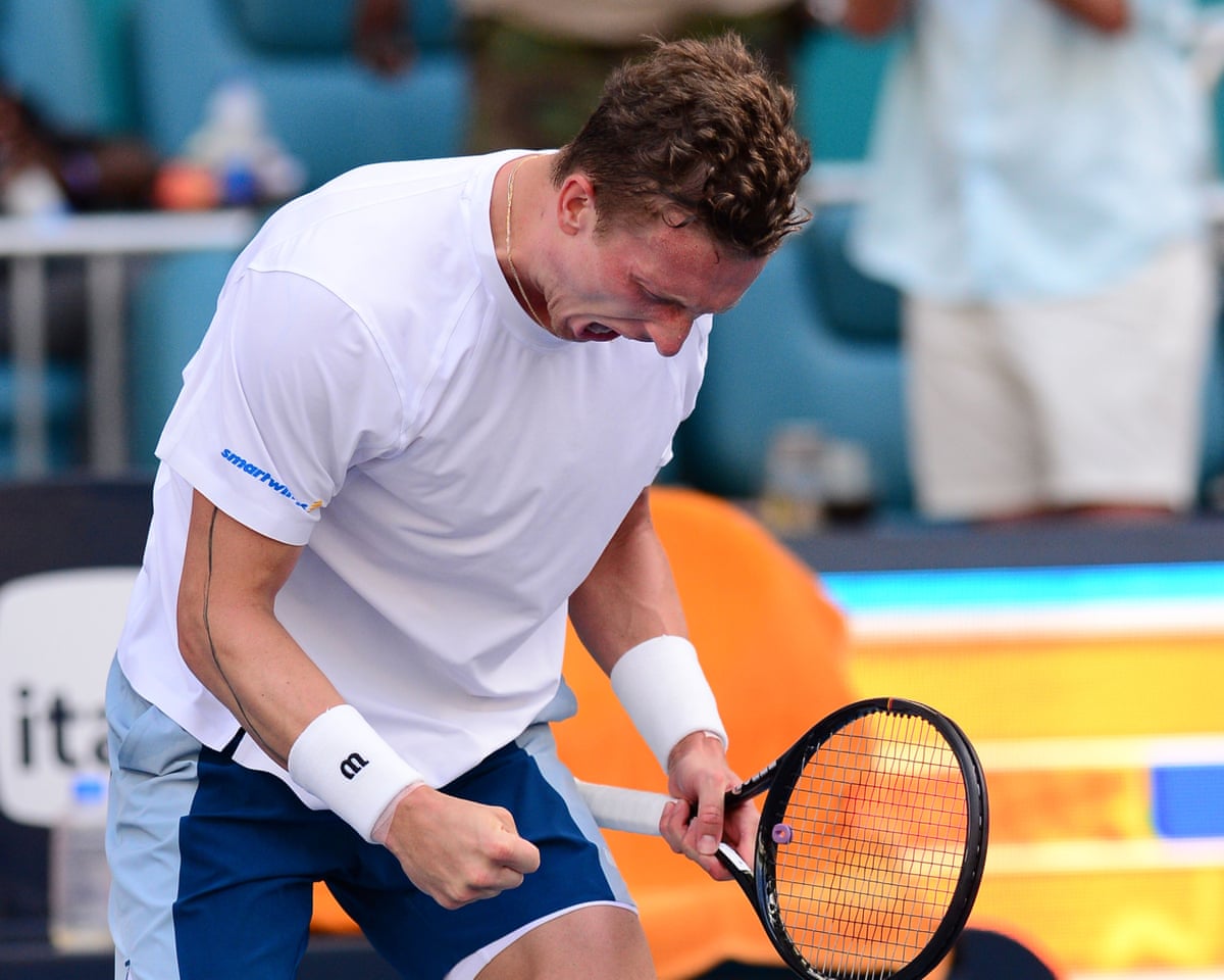 Jiri Lehecka celebrates beating Arthur Fils in a semi-final at the 2026 Miami Open