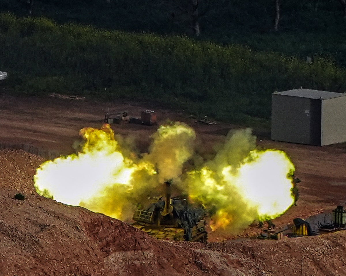 An Israeli artillery unit fires towards Lebanon in northern Israel at the weekend