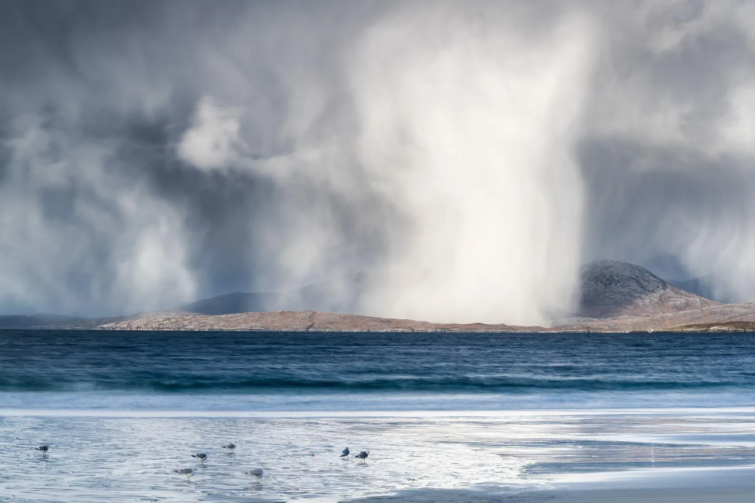 Adele Warner-Tate Where Winter Lands. Isle of Harris © Adele Warner-Tate, Isle of Lewis