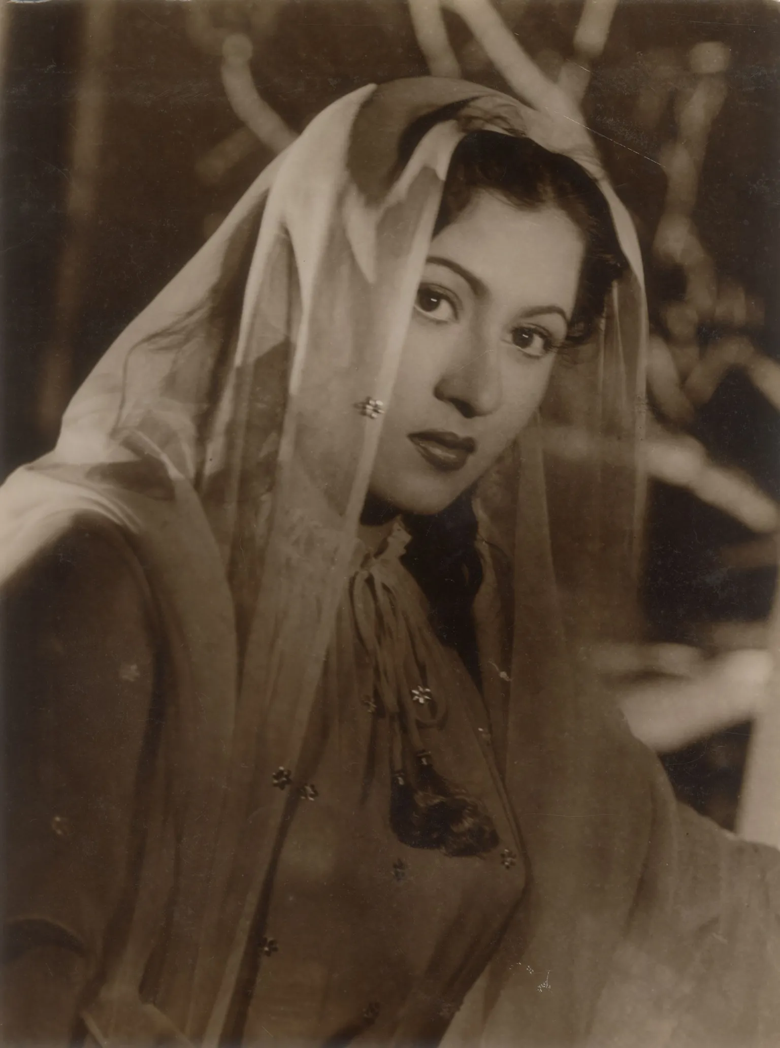 DAG Black and white photograph of Madhubala by JH Thakker (1923–2003) on Silver gelatin print on paper, 1950-60s.