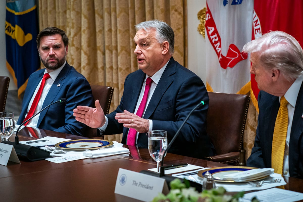 US president Donald Trump (right), US vice-president JD Vance (left) and Hungary's prime minister Viktor Orbán (center) during the bilateral lunch in Cabinet Room located in the White House in Washington DC. last November.