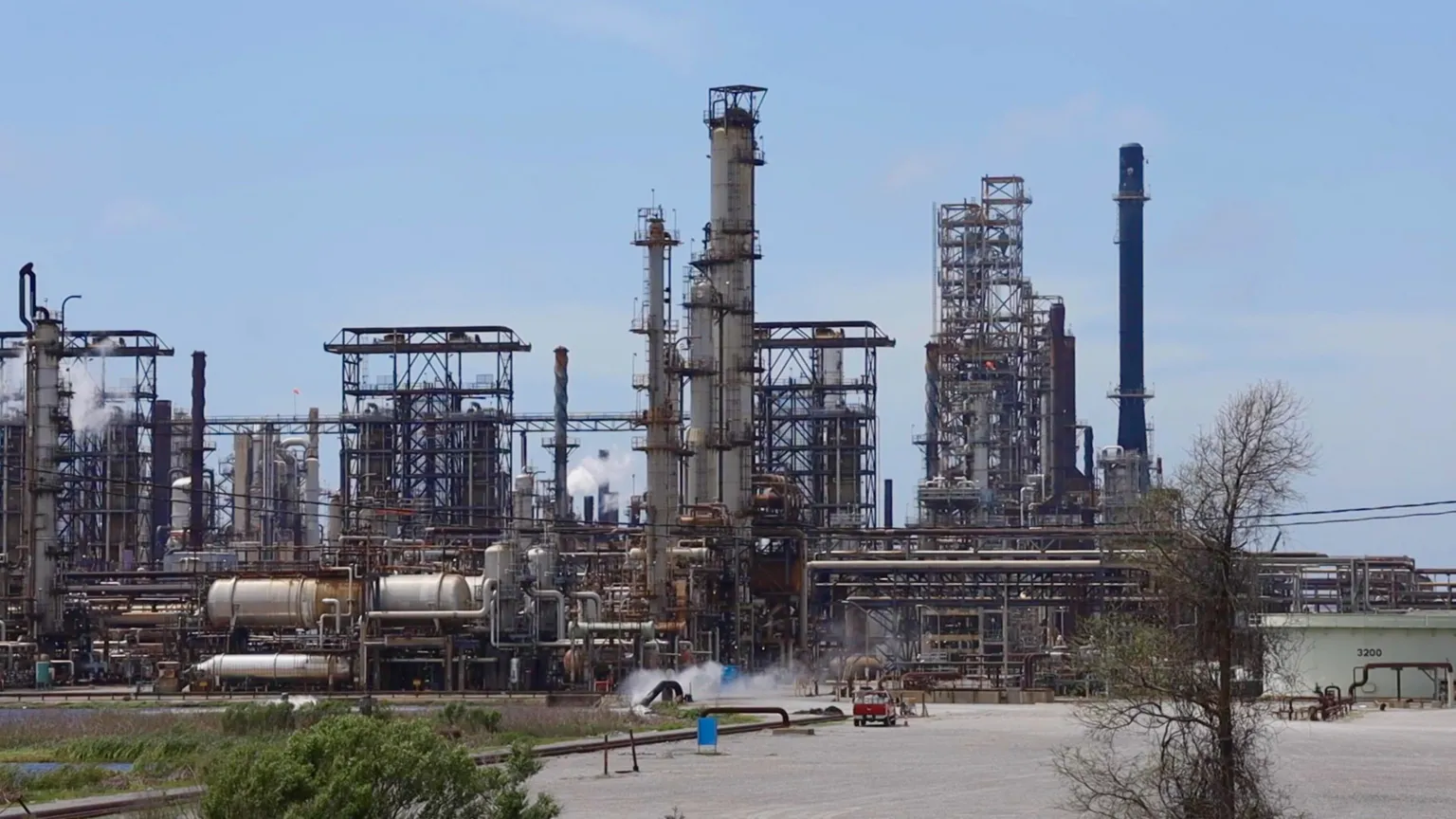 James Cooke/BBC Chevron's oil refinery in Pascagoula, Mississippi
