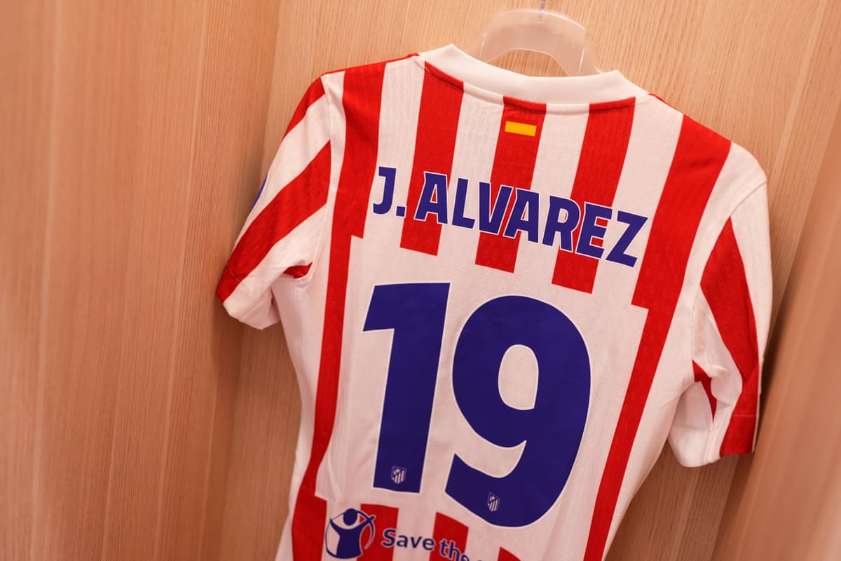 The match shirt of Julian Alvarez.