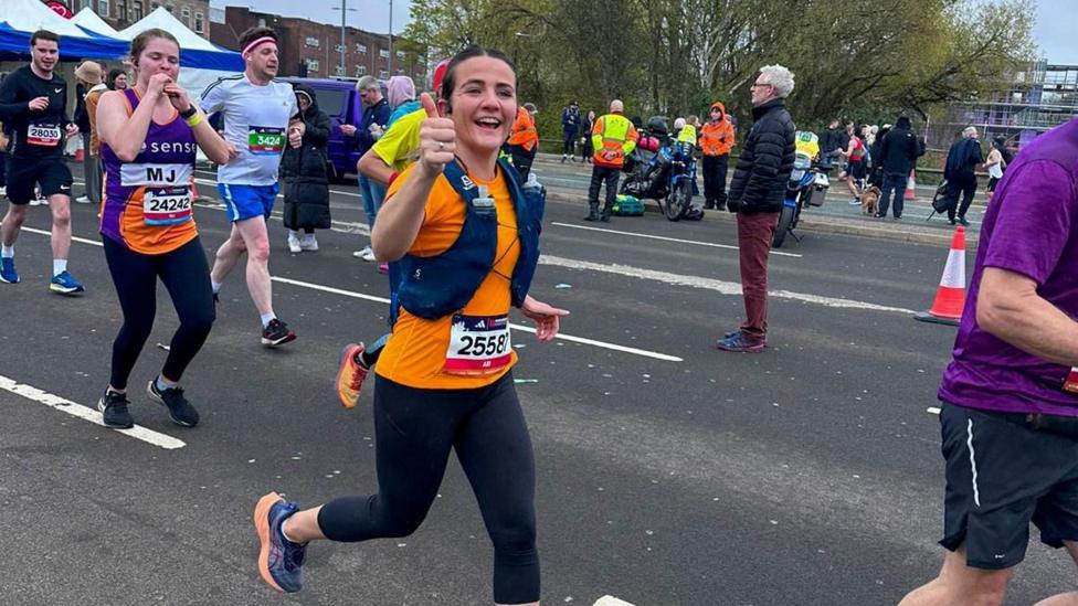 Mararthon cyntaf Ariannell, Marathon Manceinion