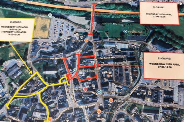 Fe anfonodd rheolwyr lleoliad y ffilm fap gyda'u llythyr i brewsylwyr yn dangos pa lonydd fyddai ar gau ar 15 ac 16 Ebrill 