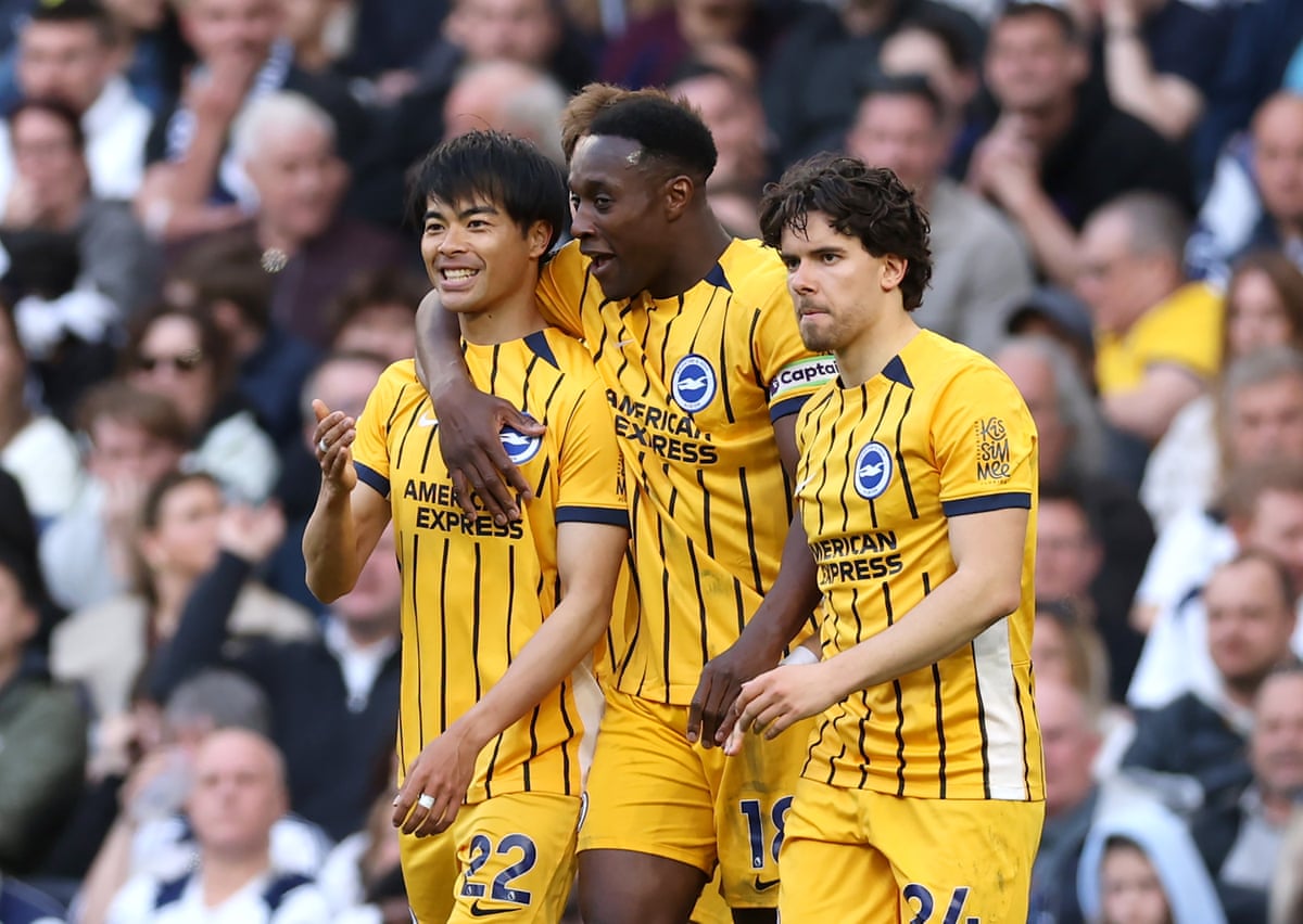 Danny Welbeck and Ferdi Kadioglu join Kaoru Mitoma in a bit of celebration.