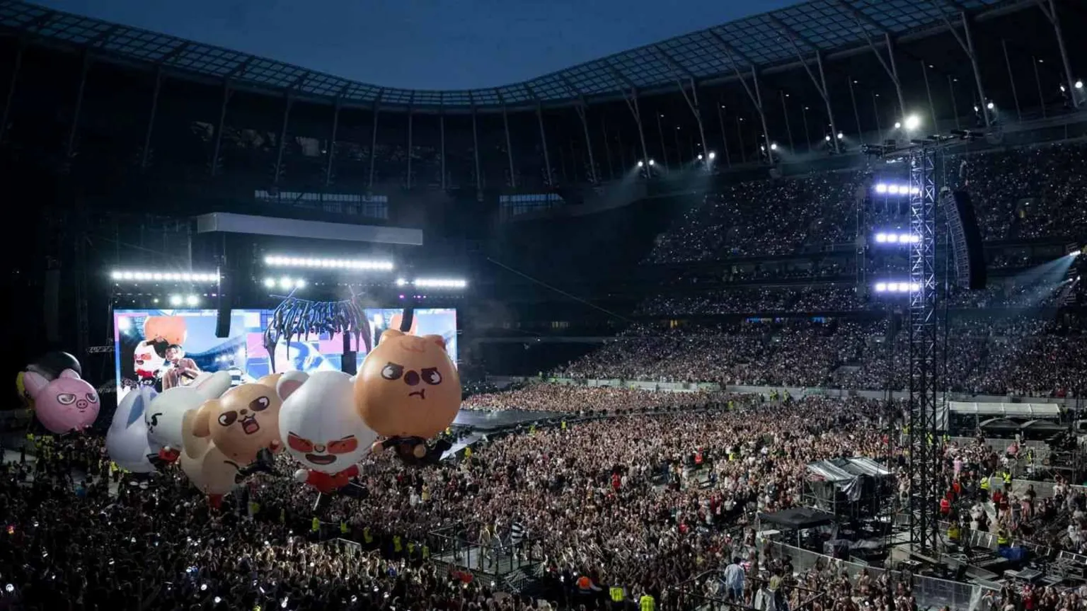 Tottenham Hotspur Stadium A crowded arena