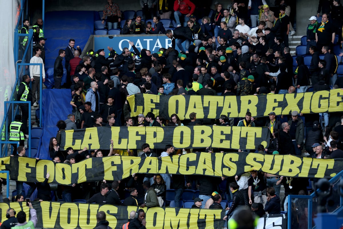 Rough translation: ‘Qatar demands, the LFP obeys, French football suffers, we are sick of you.’