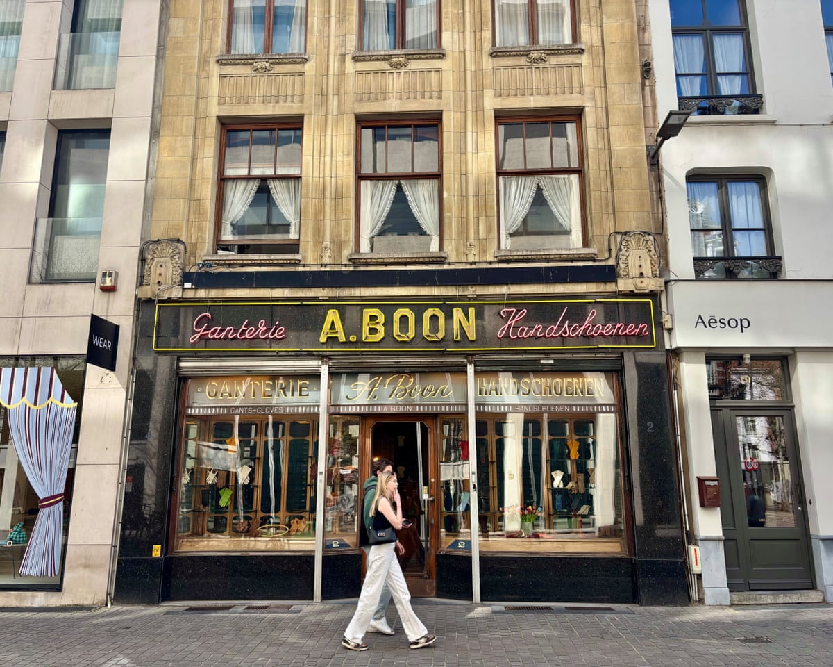 A traditional shopfront with a sign reading A.Boon above the door.