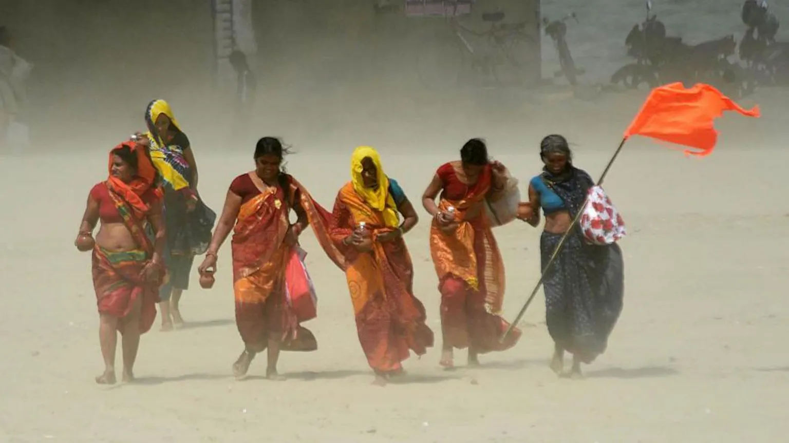  Women facing heat wave during a hot summer day at Digha Ghat on April 12, 2026 in Patna, India.
