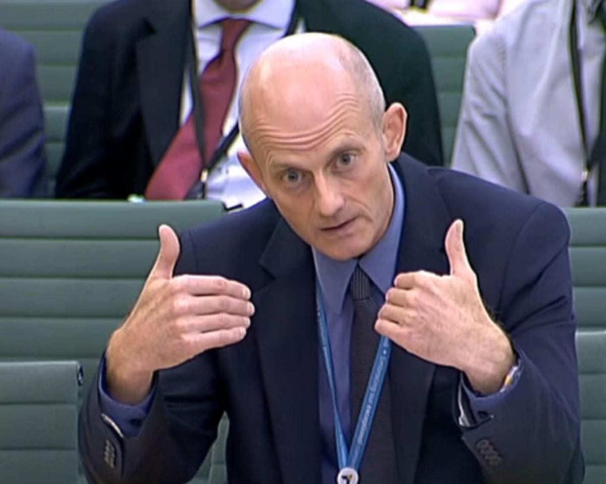 Philip Rycroft speaking in parliament. 