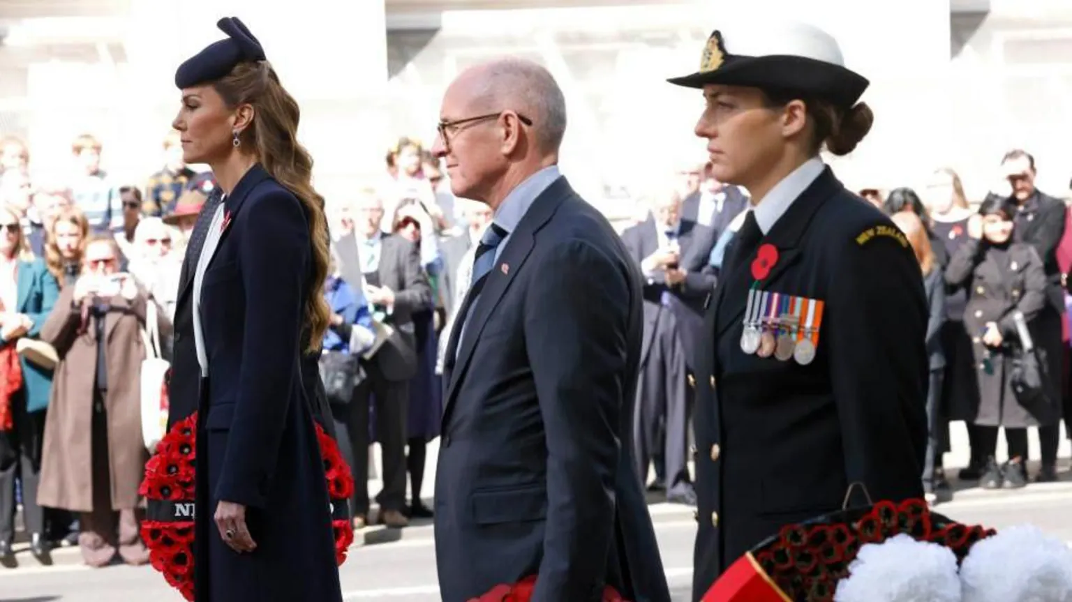  The Princess of Wales with a ring of poppies at Whitehall