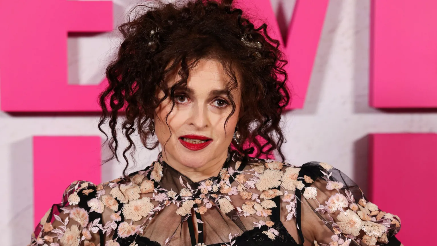  Helena Bonham Carter attends the 