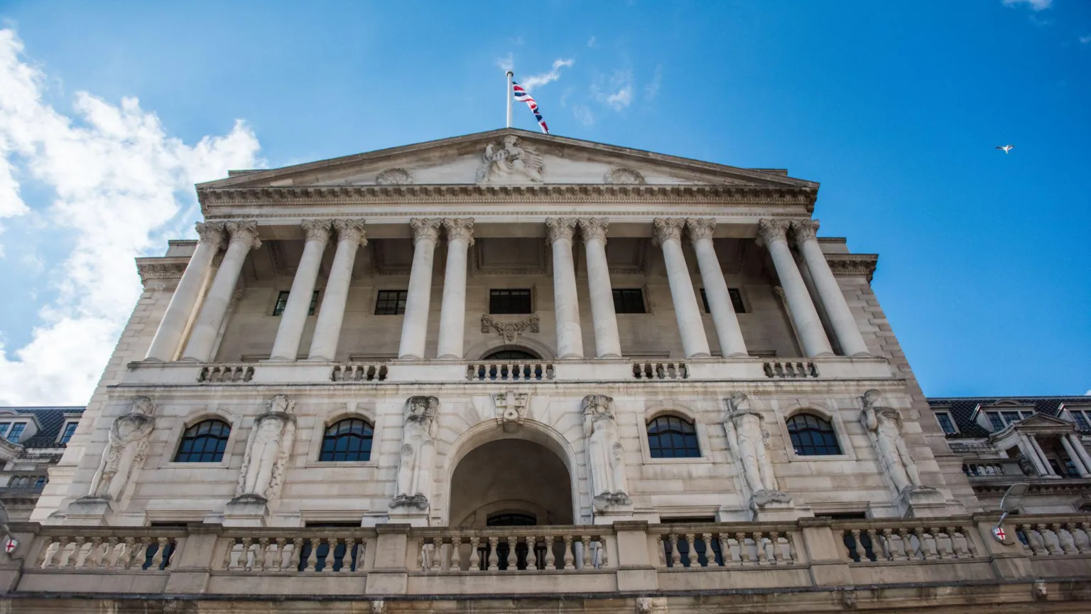 Bank of England Likely to Hold Interest Rates Amid Iran Conflict ...