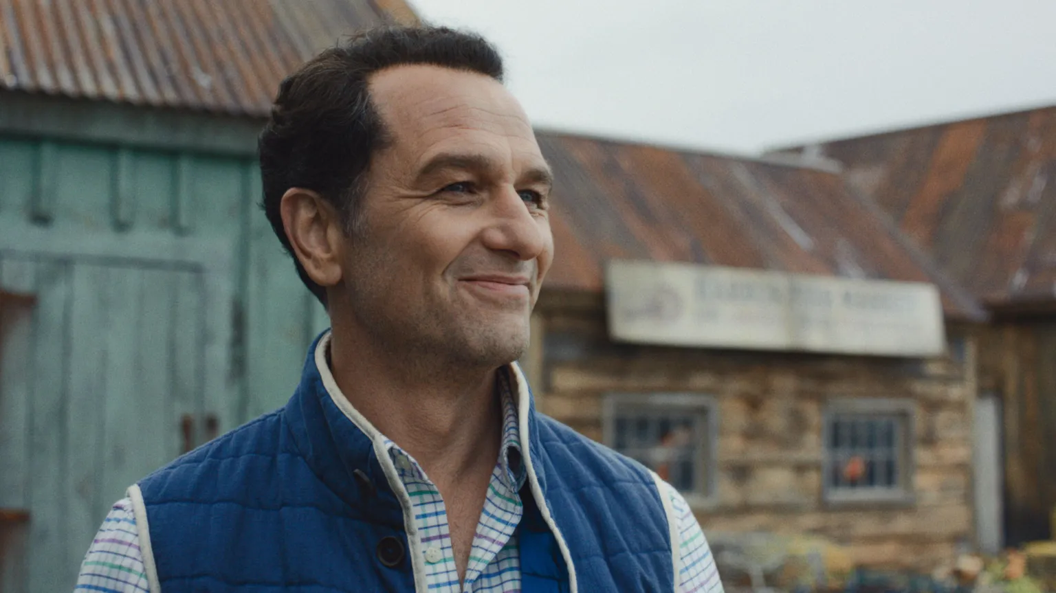 Apple TV Matthew Rhys in Widow's Bay