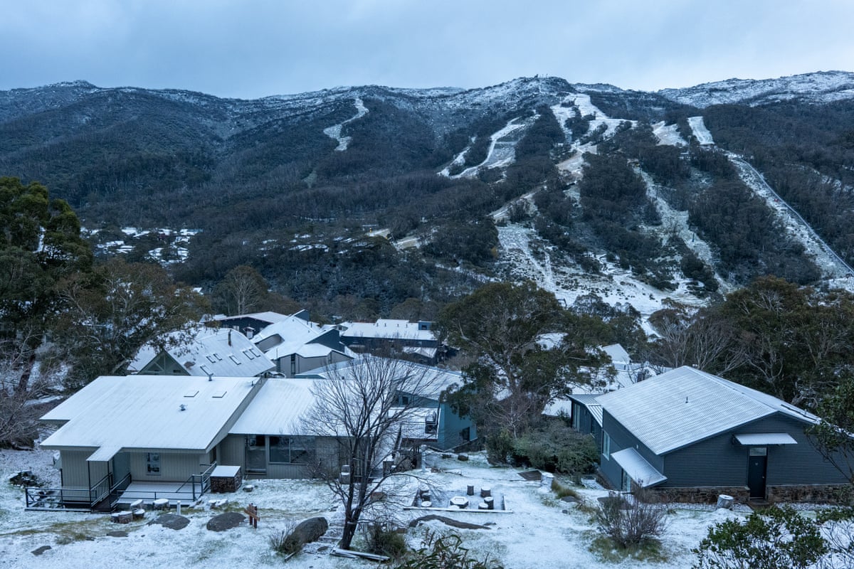 Light snow at Thredbo