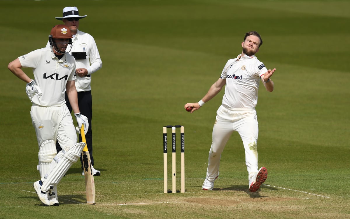 Sam Cook bowls during Essex's County Championship game at the Oval