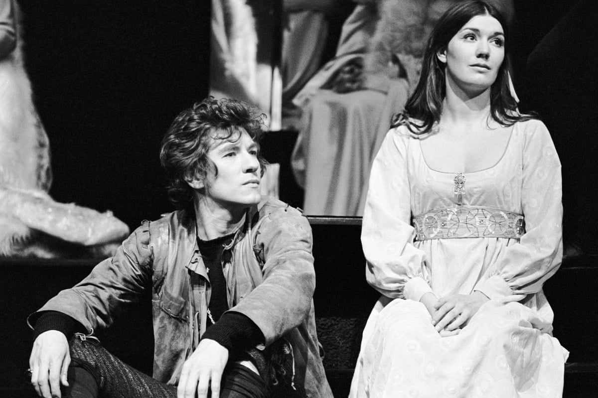 Black and white promotion picture showing Sir Ian as Hamlet and Susan Fleetwood as Ophelia in the Prospect theatre company’s touring production in 1971.