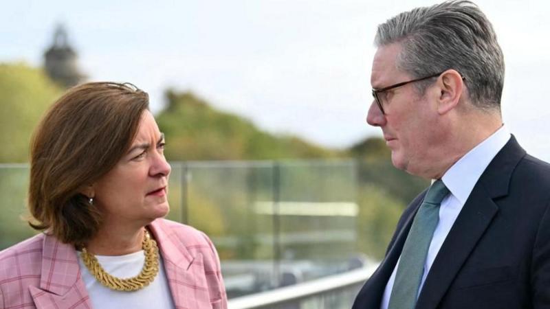 Eluned Morgan a Syr Keir Starmer 