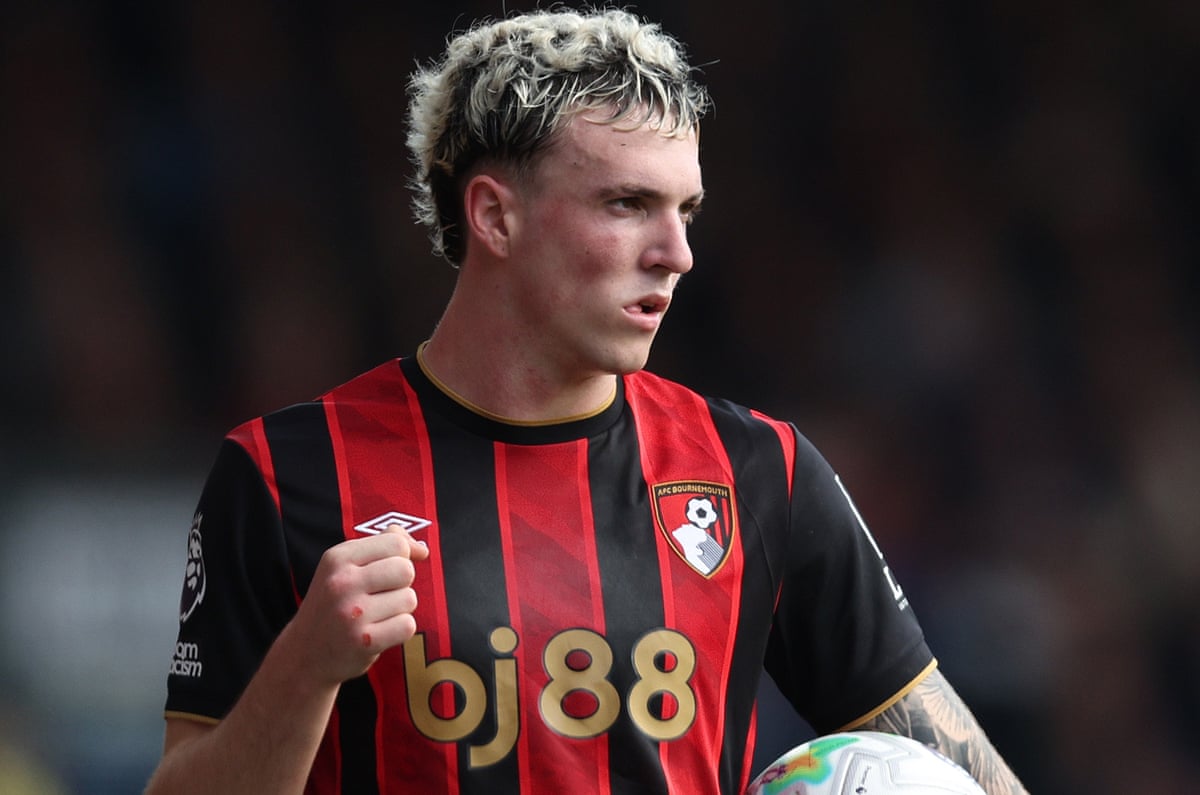 Bournemouth have launched an investigation into alleged social media exchanges between Alex Jimenez and an individual who appears to state that they are a 15-year-old girl.